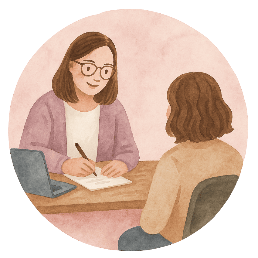 liebevoll aufwachsen – Zwei Frauen im Gespräch am Tisch, eine macht sich Notizen: Symbol für Beratung, Coaching oder systemische Therapie.
